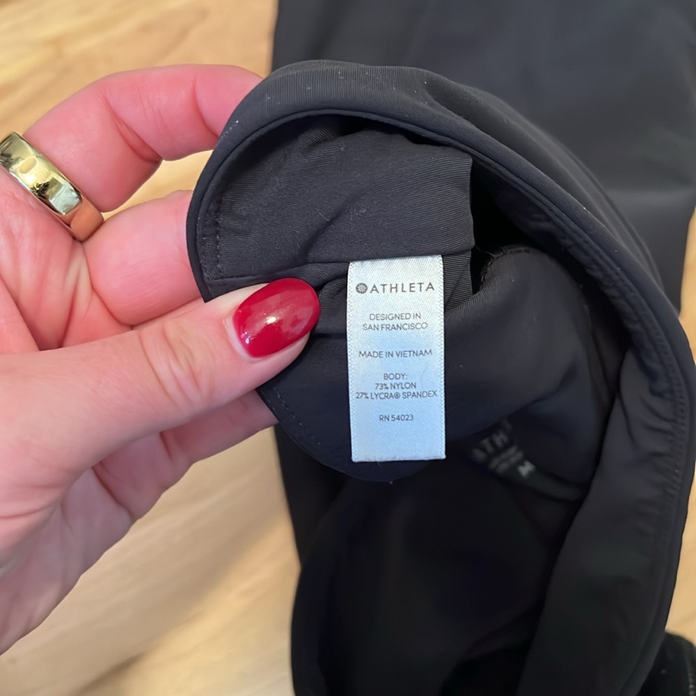 Athleta Black Stellar Crop Pants Medium - Picture 8 of 11
